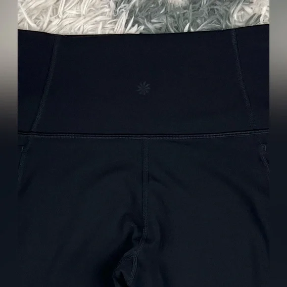 Athleta Women's Salutation Stash Pocket 7/8 Tight Black White Leggings Sz Medium - Picture 6 of 10